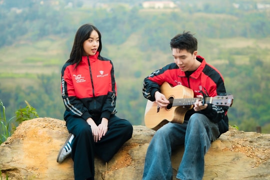 Hoa hậu Thanh Thủy lần đầu hát trong hành trình vì trẻ em vùng cao