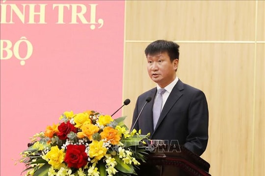 Phê chuẩn kết quả bầu, miễn nhiệm chức vụ Chủ tịch Ủy ban nhân dân tỉnh Ninh Bình