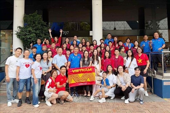 Tuyển bóng đá nữ Việt Nam truyền cảm hứng mạnh mẽ cho cộng đồng người Việt ở nước ngoài