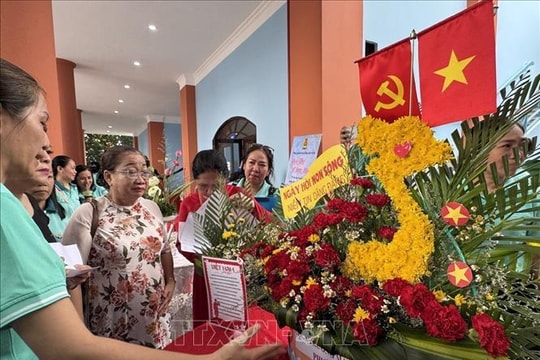 Ngày Quốc tế Phụ nữ 8/3: Tôn vinh người lao động nữ bằng việc làm thiết thực