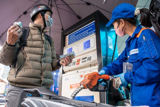 Đề xuất giảm thuế nhập xăng dầu về 0% do căng thẳng Trung Đông