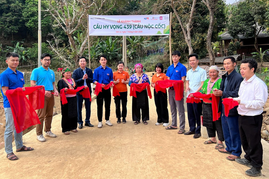 Khánh thành cầu cho hơn 1.600 dân bản vùng cao Sơn La