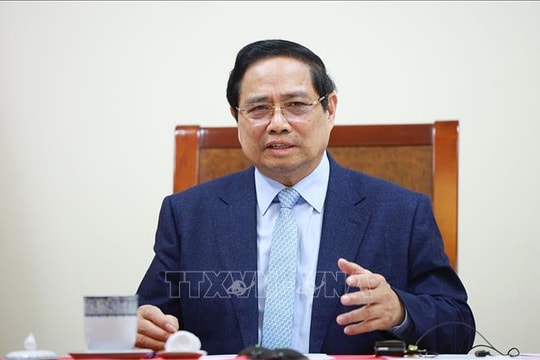 Thủ tướng Phạm Minh Chính điện đàm với Thủ tướng Qatar