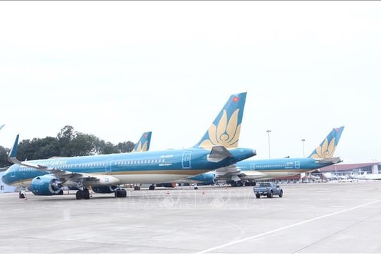 Giá nhiên liệu bay tăng gấp 3 lần, ngành hàng không bàn phương án ứng phó