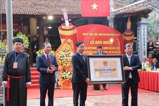 Quần thể đình, chùa, từ chỉ Thổ Hà đón nhận Bằng Di tích quốc gia đặc biệt