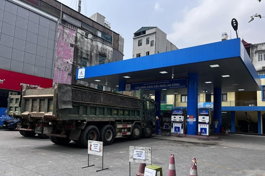 Hà Nội quyết xử lý cửa hàng xăng dầu găm hàng, dừng bán không lý do