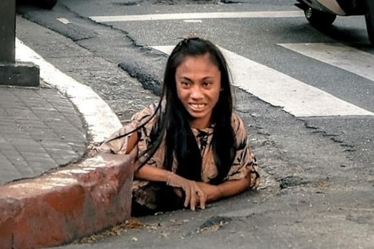 Blogger Mỹ sốc trước cảnh sống trong đường hầm ở Manila