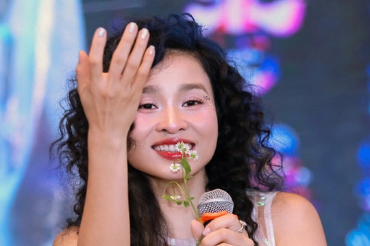 Đồng Lan tái xuất