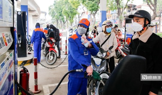 Chính phủ đồng ý giảm thuế nhập khẩu một số mặt hàng xăng dầu về 0%