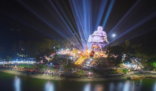 Lý do “Đà Lạt miền Tây” thu hút 25.000 khách du lịch tham gia lễ hội hoa đăng