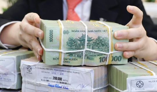 Lãi suất tiền gửi tiếp tục tăng