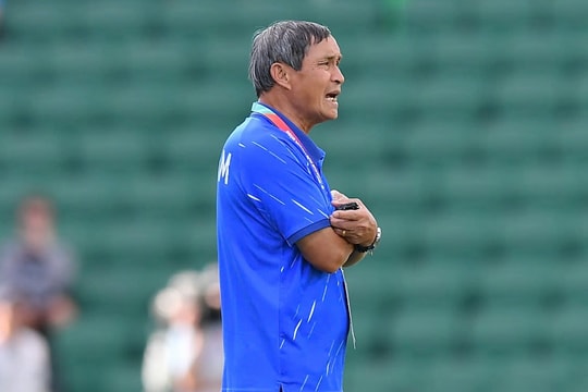 HLV Mai Đức Chung xin rút lui khỏi đội tuyển nữ Việt Nam