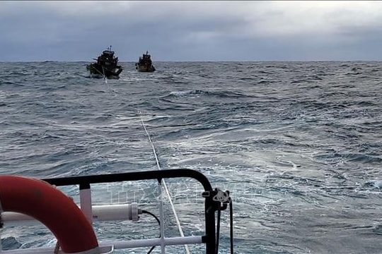 Cứu nạn kịp thời 34 ngư dân trên vùng biển ngoài khơi Khánh Hoà