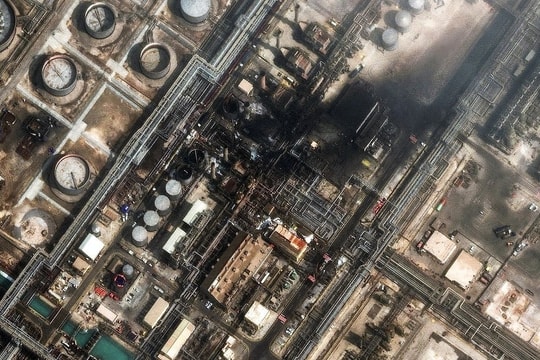 CEO Saudi Aramco cảnh báo 'hậu quả thảm khốc' khi eo biển Hormuz tê liệt