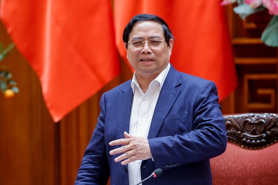 Thủ tướng: Sử dụng ngay Quỹ bình ổn giá xăng dầu