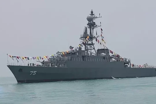 Mỹ, Iran tranh cãi vụ bắn chìm chiến hạm trên Ấn Độ Dương