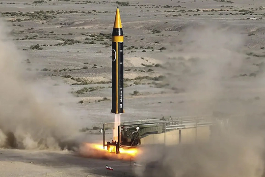 Iran tuyên bố chuyển sang tập kích bằng tên lửa mang đầu đạn trên một tấn