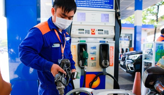 Bộ Công Thương ra chỉ thị khẩn với các đầu mối phân phối xăng dầu