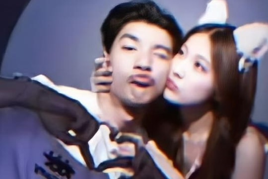 HIEUTHUHAI và bạn gái gây xôn xao