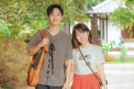 Vợ Hoàng Dũng kể 'không có tiền mua nhẫn cưới' nhưng vẫn kết hôn