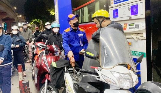 Những cách đơn giản giúp bạn tiết kiệm xăng dầu