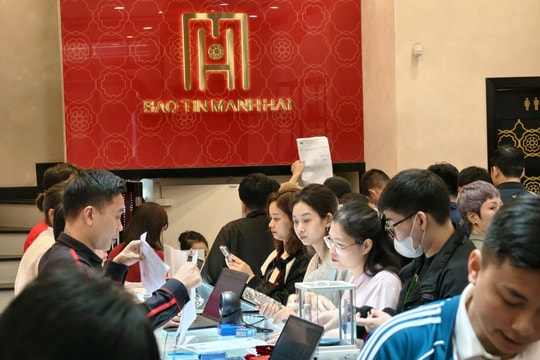 Thị trường vàng 11/3: Giá vàng SJC duy trì mức cao nhất trong một tuần qua