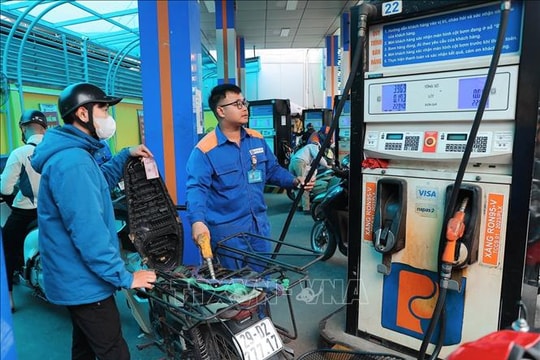 Trích chi Quỹ Bình ổn giá xăng dầu: Giá xăng, dầu tăng từ 23h45 ngày 10/3