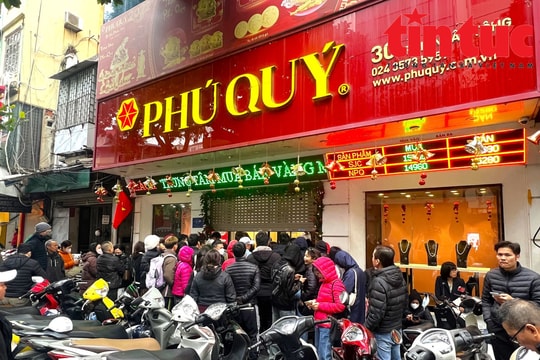 Giá vàng sáng 11/3 vẫn duy trì ở mức cao