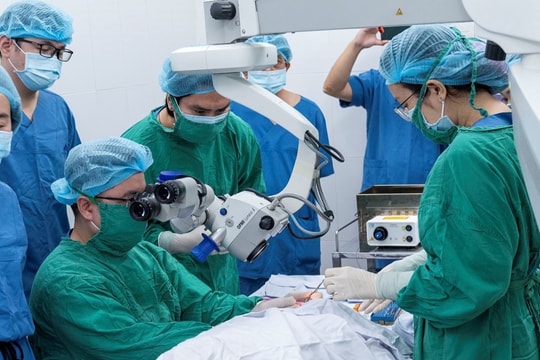 Căn bệnh gây mù lòa vĩnh viễn không có triệu chứng sớm