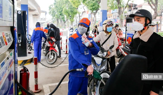 Quỹ bình ổn giá xăng dầu phát huy vai trò “giảm sốc” trước biến động toàn cầu