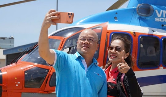 VIDEO: Du khách lần đầu tiên check-in trên tour du lịch bằng trực thăng ở TPHCM