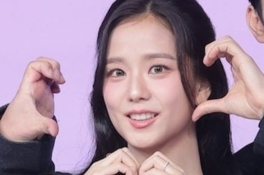 Phim của Jisoo bị chê vẫn gây sốt