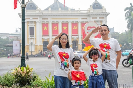 Gia đình là nền tảng của hạnh phúc và phát triển bền vững