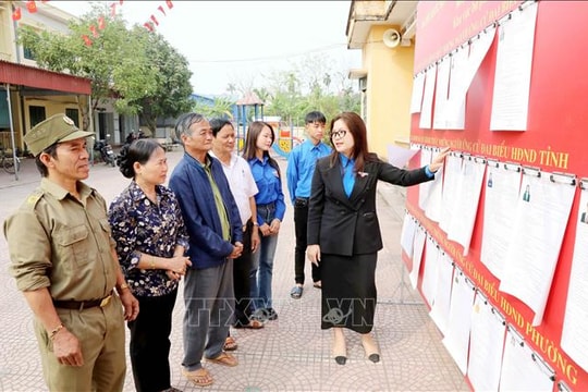 Tuổi trẻ xung kích hướng về ngày hội non sông