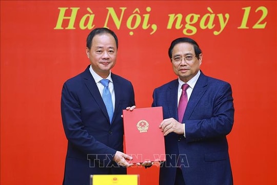 Thủ tướng trao Quyết định bổ nhiệm Chủ tịch Viện Hàn lâm Khoa học và Công nghệ Việt Nam