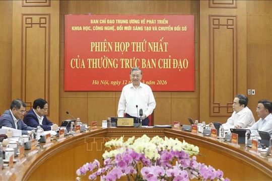 Tổng Bí thư chủ trì phiên họp về phát triển KHCN, đổi mới sáng tạo và chuyển đổi số
