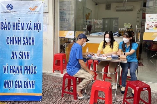 Người thuộc hộ nghèo tại TP Hồ Chí Minh được hỗ trợ 80% Bảo hiểm xã hội tự nguyện