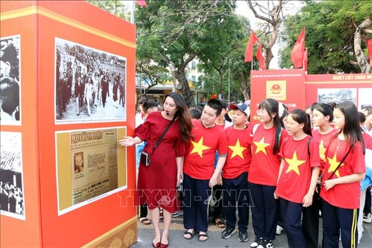 Triển lãm ‘Quốc hội Việt Nam, Hội đồng nhân dân thành phố Hải Phòng qua các kỳ bầu cử’