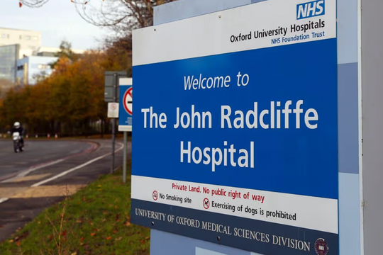 Chồng tự đỡ đẻ cho vợ vì hộ sinh bỏ chạy