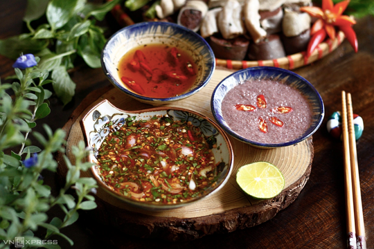 Người Việt bệnh tật từ thói quen ăn nhiều muối