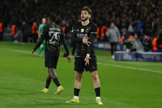 PSG thắng Chelsea nhờ ba bàn trong 20 phút cuối