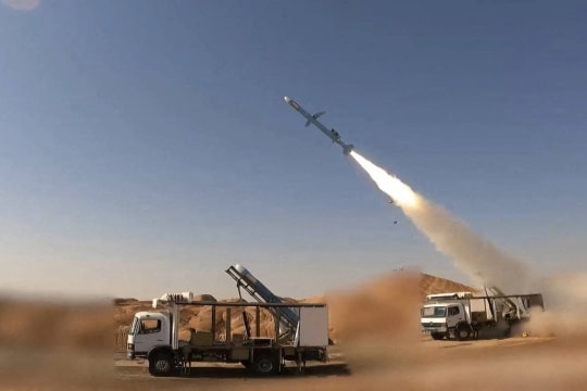 Chiến thuật thích nghi của Iran trong cuộc đấu tên lửa với Mỹ