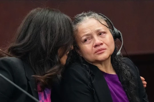 Được vô tội sau 22 năm ngồi tù với cáo buộc 'làm con chết do nước tắm quá nóng'