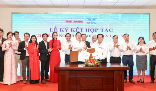 Cái bắt tay đầu năm mới: Khi kinh tế không gian tầm thấp góp phần bảo vệ biển đảo và thềm lục địa