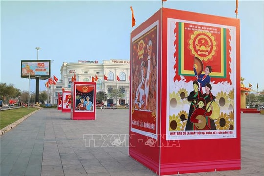 Tranh cổ động bầu cử: Lan tỏa tinh thần ngày hội lớn của toàn dân