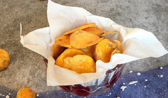 Bé 12 tuổi nhập viện nguy kịch vì được ông bà cho ăn món “vạn người mê” thay cơm