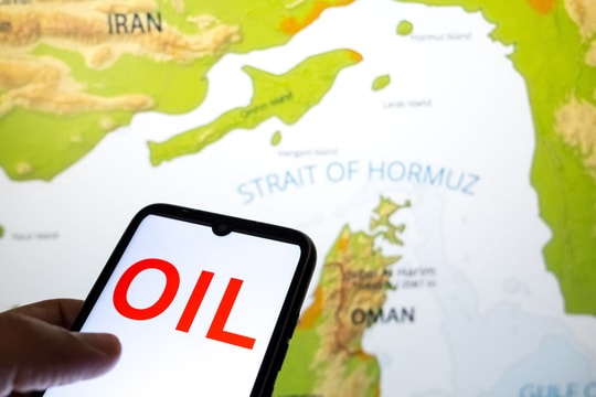 Lý do xả 400 triệu thùng dầu dự trữ không hạ nhiệt được giá dầu