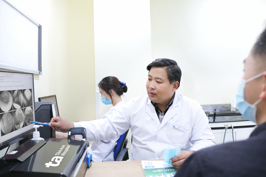 Hơn 30 năm nói đớt do dính thắng lưỡi