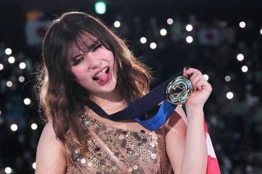 'Thiên thần băng' Alysa Liu: Người thương của nước Mỹ