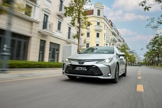 Sedan cỡ C chạm đáy doanh số trong tháng 2